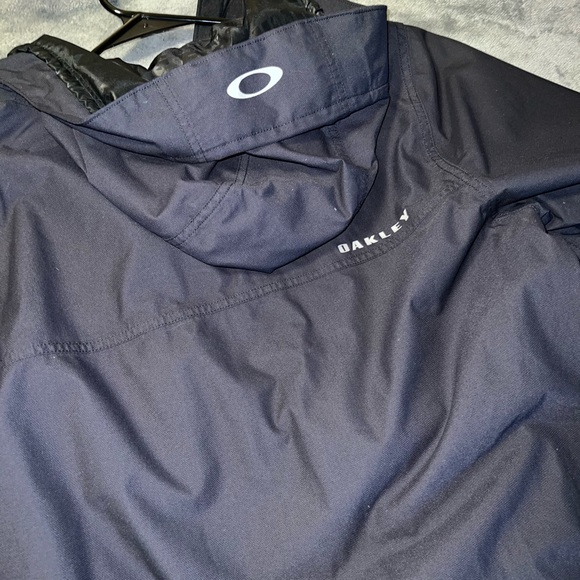 Oakley Marshall 10K Bzi Jacket Ski/Snowboard Size Large in Black - Picture 6 of 6